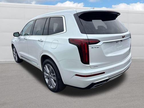2023 Cadillac XT6 Premium Luxury AWD