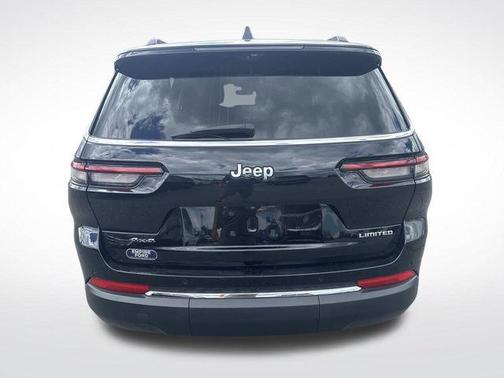 Diamond Black Crystal Pearlcoat 2023 Jeep Grand Cherokee L Limited