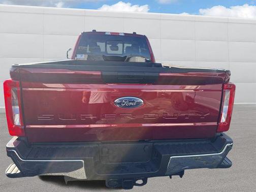 2026 Ford F-350 XLT