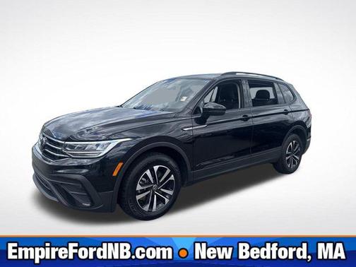 Platinum Gray Metallic 2024 Volkswagen Tiguan 2.0T S