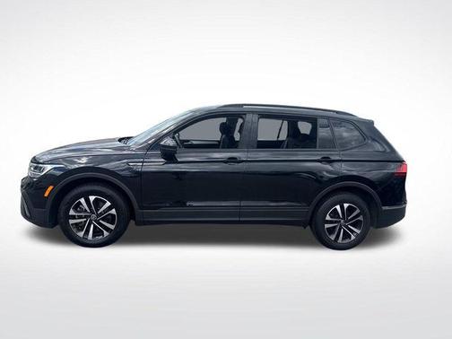 Platinum Gray Metallic 2024 Volkswagen Tiguan 2.0T S