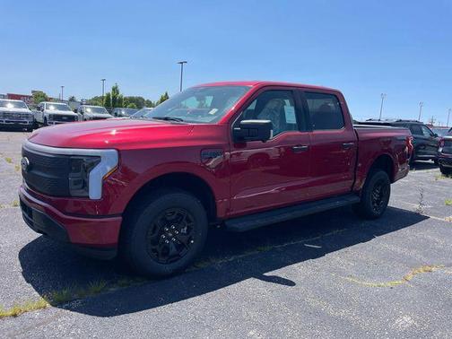 2025 Ford F-150 Lightning XLT