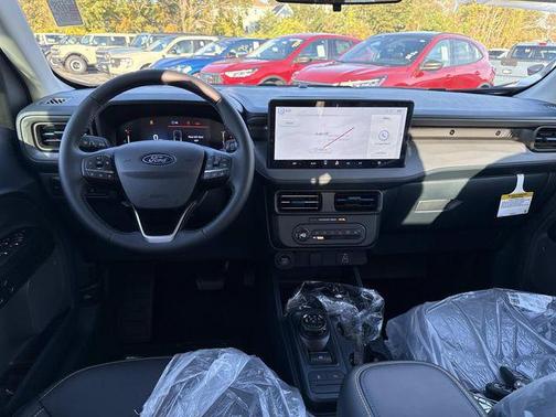 2025 Ford Maverick Lobo Standard
