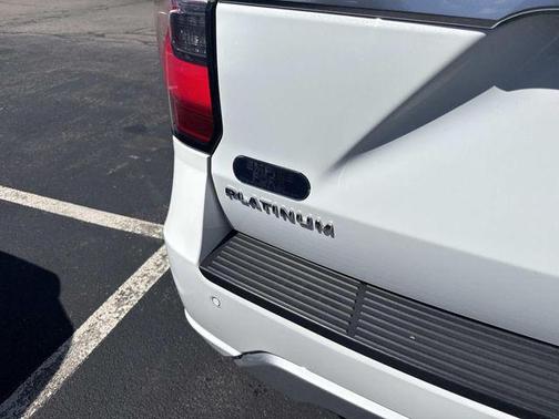 Star White Metallic Tri-Coat 2020 Ford Expedition Max Platinum