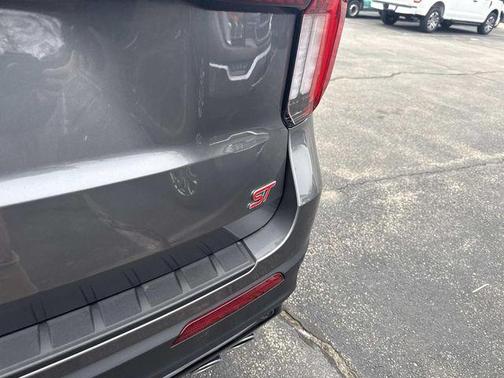 Carbonized Gray Metallic 2025 Ford Explorer ST