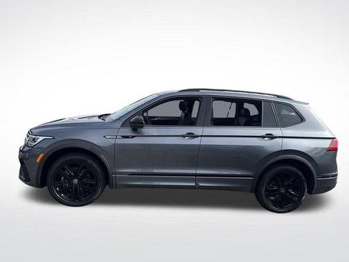 2022 Volkswagen Tiguan 2.0T SE R-Line Black 4MOTION