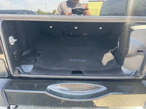 2014 Jeep Wrangler Unlimited Altitude