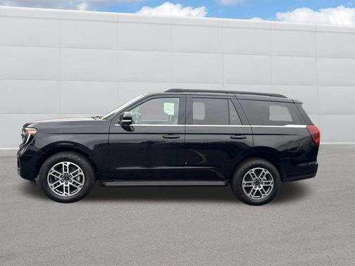 Agate Black Metallic 2026 Ford Expedition Active