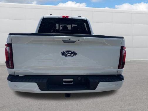 Star White Metallic Tri-Coat 2024 Ford F-150 Platinum