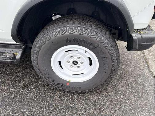 Avalanche Gray 2026 Ford Bronco Heritage Edition