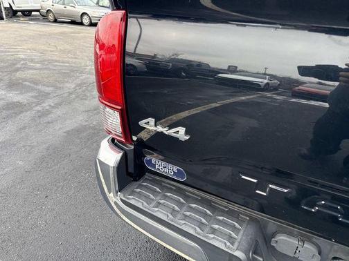 2018 Toyota Tacoma SR5