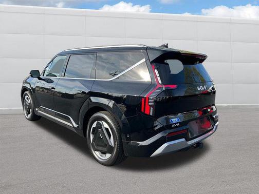 2024 Kia EV9 Land