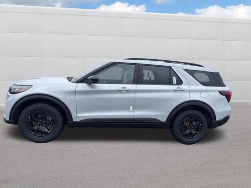Space White Metallic 2026 Ford Explorer Tremor