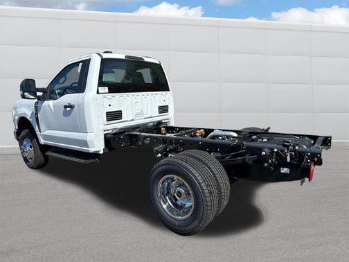 2025 Ford F-350 XL