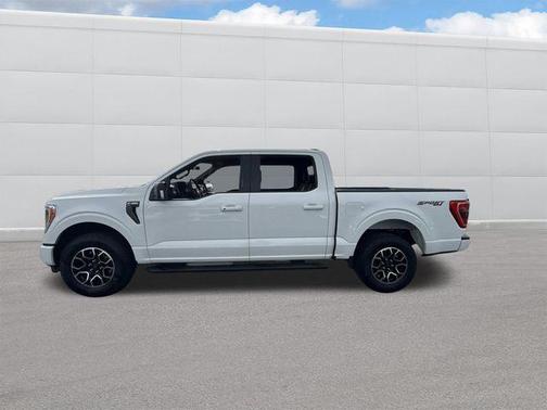 Oxford White 2023 Ford F-150 XLT