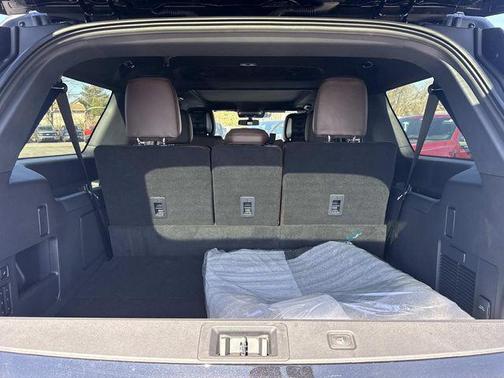 Agate Black Metallic 2026 Ford Expedition Max King Ranch