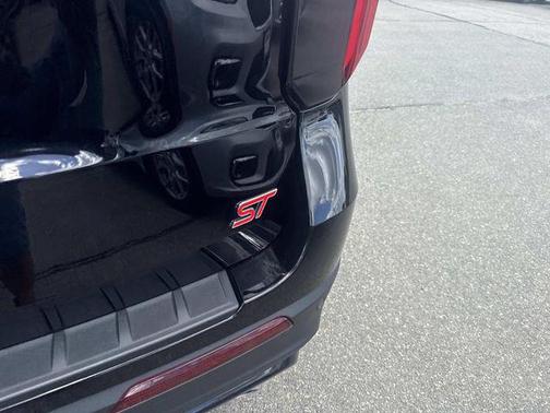 Agate Black Metallic 2025 Ford Explorer ST