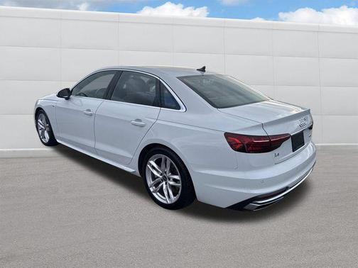 2023 Audi A4 45 S line Premium Plus