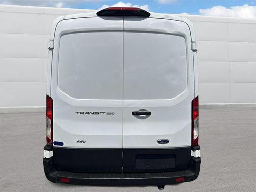 Oxford White 2023 Ford Transit-250 Base