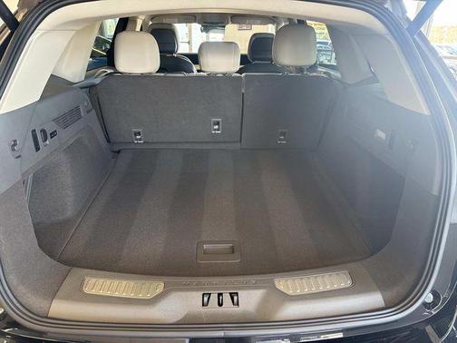 Black Metallic 2025 Lincoln Nautilus Premiere