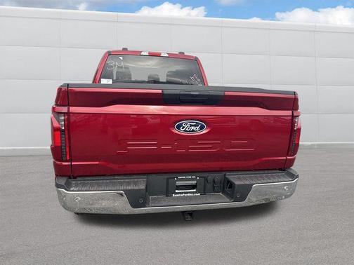 Ruby Red Metallic Tinted Clearcoat 2026 Ford F-150 XLT