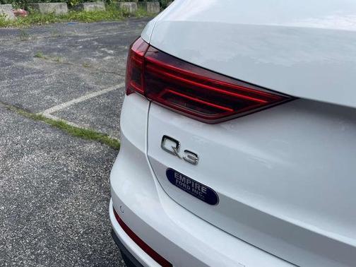2024 Audi Q3 Premium 45 TFSI S line quattro Tiptronic