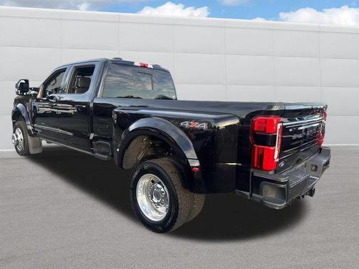2025 Ford F-450 Platinum