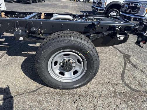 Oxford White 2026 Ford F-350 XL