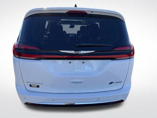 2023 Chrysler Pacifica Hybrid Limited