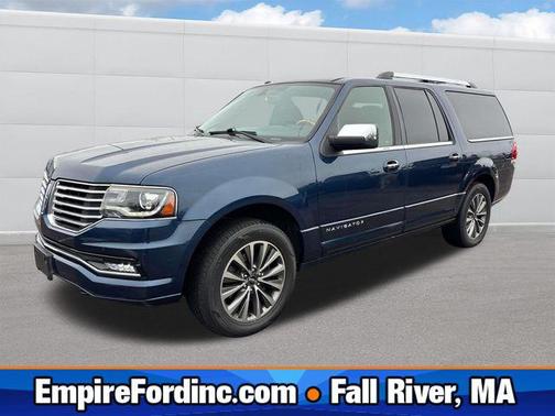 2017 Lincoln Navigator Select