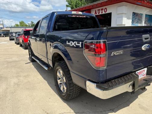 Blue 2012 Ford F-150 Platinum