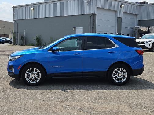 Riptide Blue Metallic 2024 Chevrolet Equinox LT