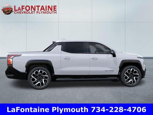 2025 Chevrolet Silverado EV RST