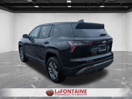 Mosaic Black Metallic 2025 Chevrolet Equinox 1LT