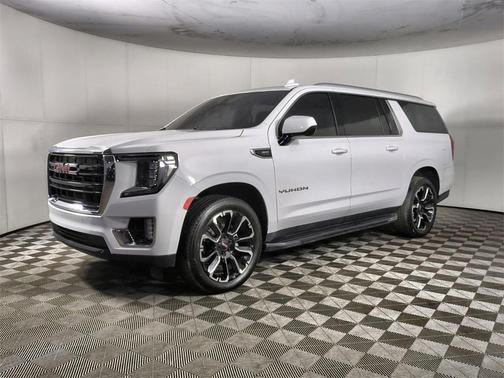 2022 GMC Yukon XL SLE