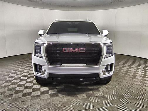 2022 GMC Yukon XL SLE