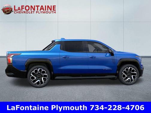 2025 Chevrolet Silverado EV RST