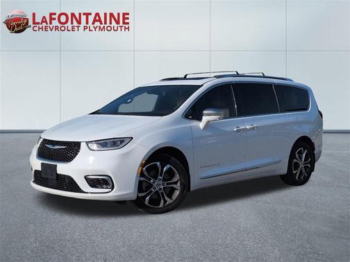 2022 Chrysler Pacifica L