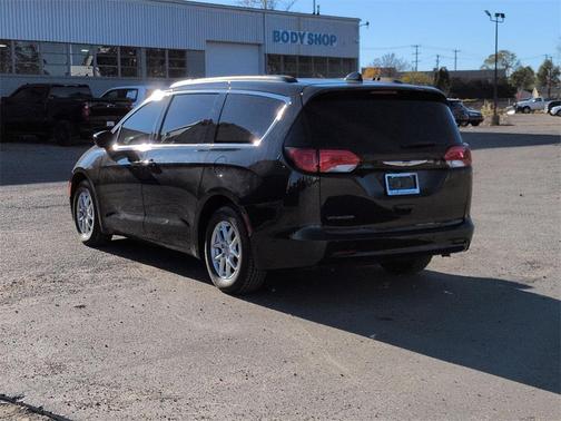 2020 Chrysler Voyager LXI