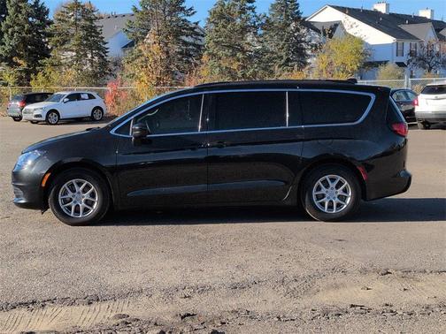 2020 Chrysler Voyager LXI