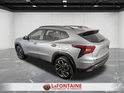 Sterling Gray Metallic 2024 Chevrolet Trax FWD 2RS