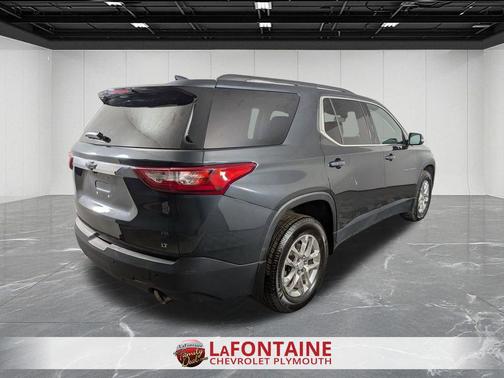 Graphite Metallic 2020 Chevrolet Traverse LT Leather