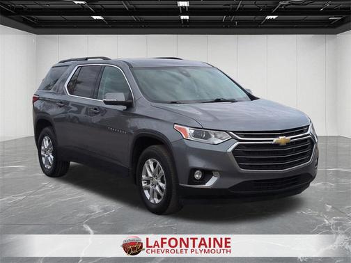 2021 Chevrolet Traverse LT Cloth