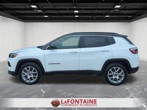 Bright White Clearcoat 2025 Jeep Compass Limited