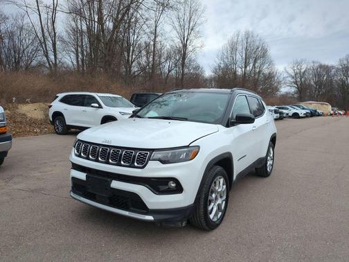 Bright White Clearcoat 2025 Jeep Compass Limited