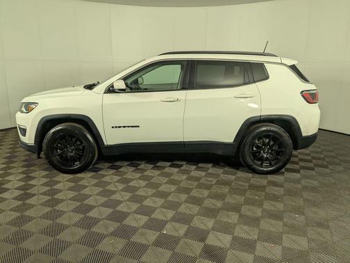 White Clearcoat 2018 Jeep Compass Latitude