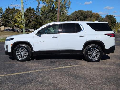2023 Chevrolet Traverse LS