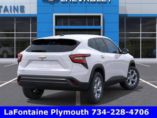 2025 Chevrolet Trax LS