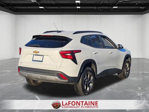 2025 Chevrolet Trax LT