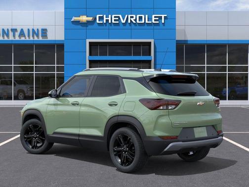 Cacti Green 2026 Chevrolet Trailblazer LT